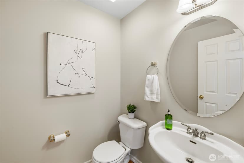 Property photo for 3602 Broadmoor Drive NE, Tacoma photo 18