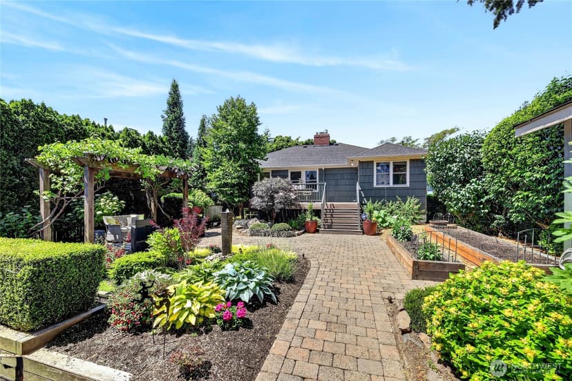 Property photo for 6046 50th Avenue SW, Seattle photo 29