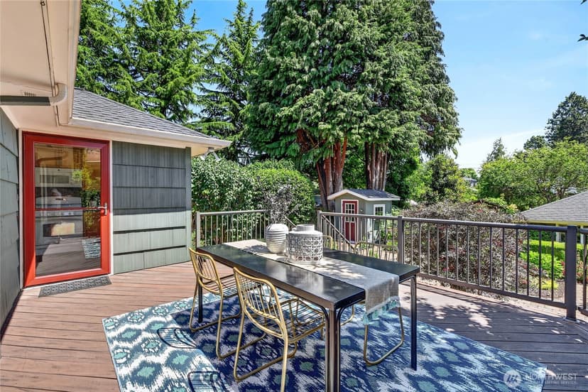 Property photo for 6046 50th Avenue SW, Seattle photo 25