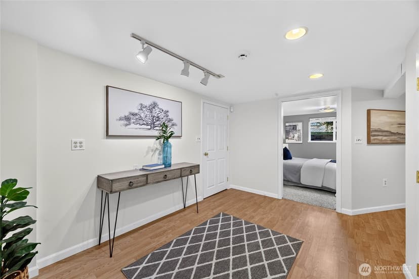 Property photo for 6046 50th Avenue SW, Seattle photo 22