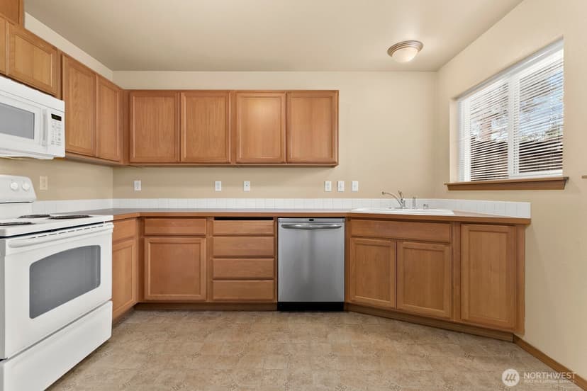 Property photo for 10511 140th Street Ct E #34, Puyallup photo 10