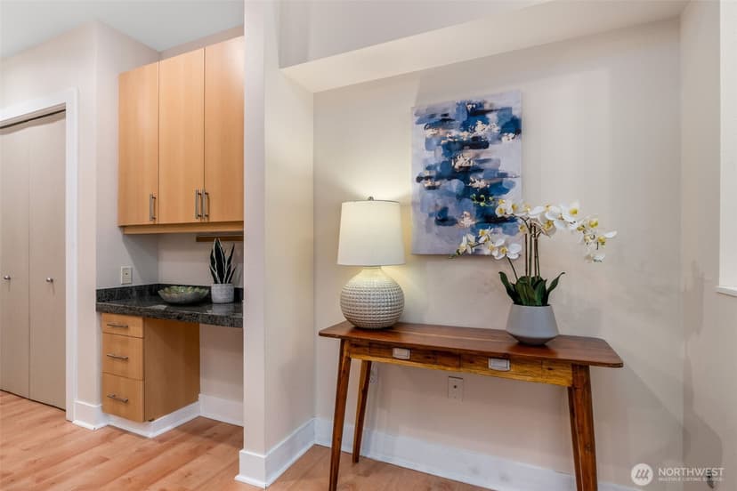 Property photo for 1700 N Northlake Way #105, Seattle photo 10