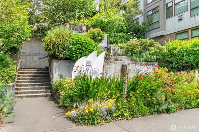 Property photo for 1700 N Northlake Way #105, Seattle