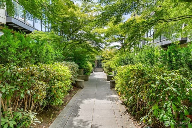 Property photo for 1700 N Northlake Way #105, Seattle photo 5