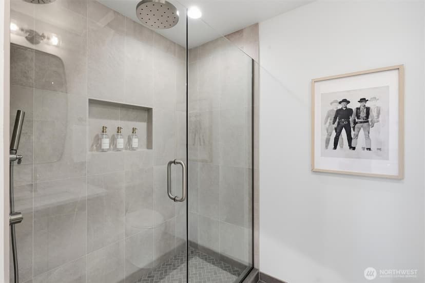Property photo for 2710 58th Avenue SW, Seattle photo 26