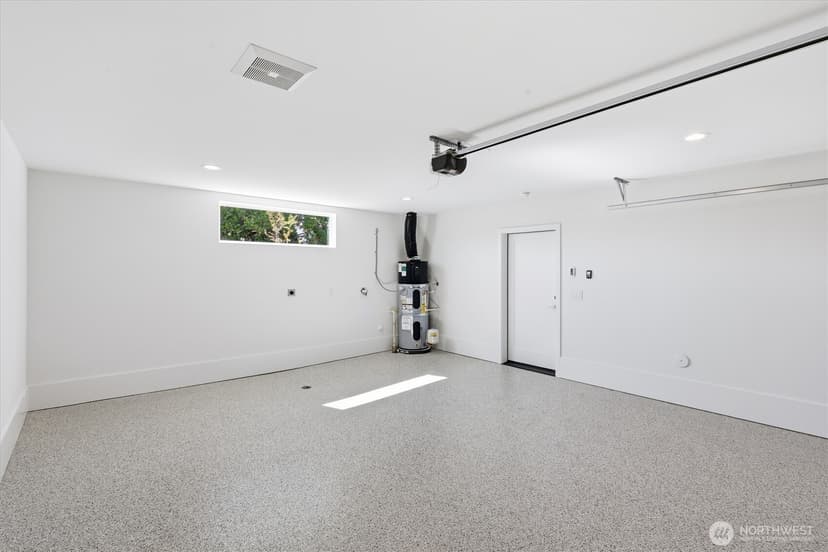 Property photo for 2710 58th Avenue SW, Seattle photo 9