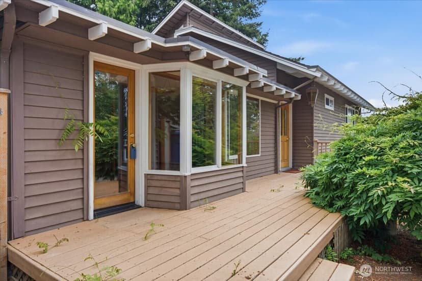 Property photo for 5466 NE 200th Place, Lake Forest Park photo 6