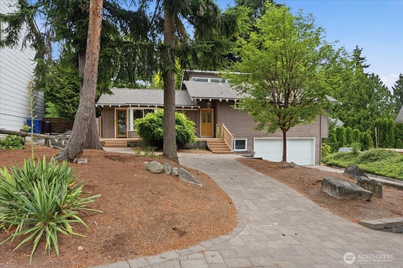 Property photo for 5466 NE 200th Place, Lake Forest Park