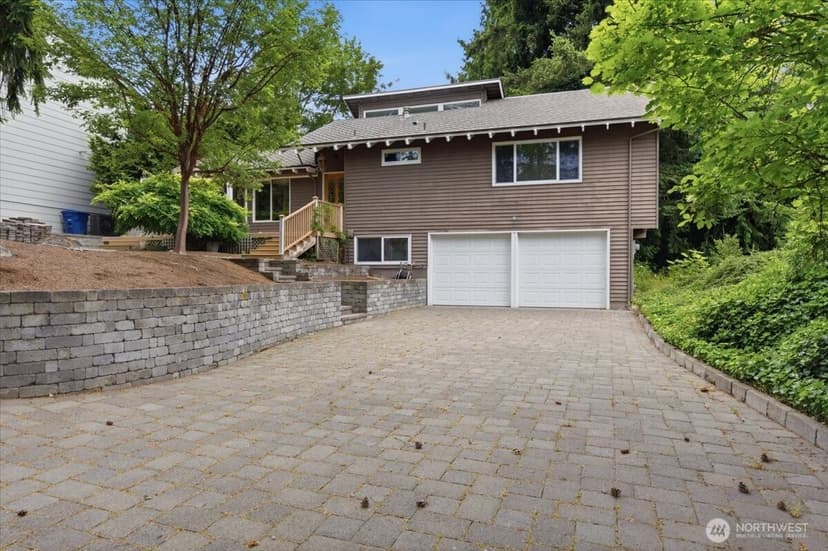Property photo for 5466 NE 200th Place, Lake Forest Park photo 8