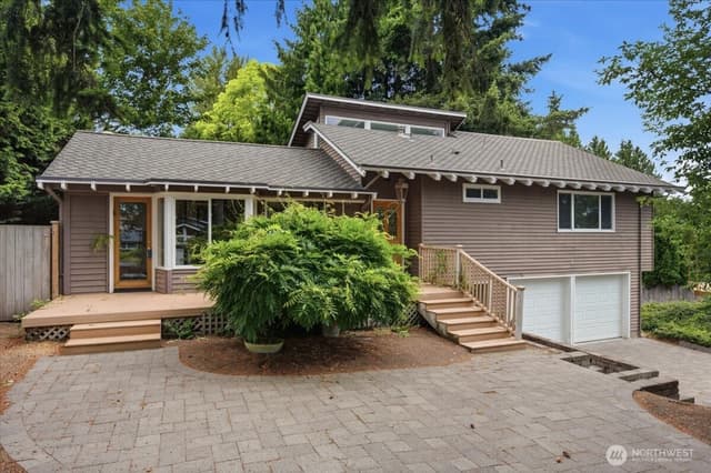 Property photo for 5466 NE 200th Place, Lake Forest Park photo 4