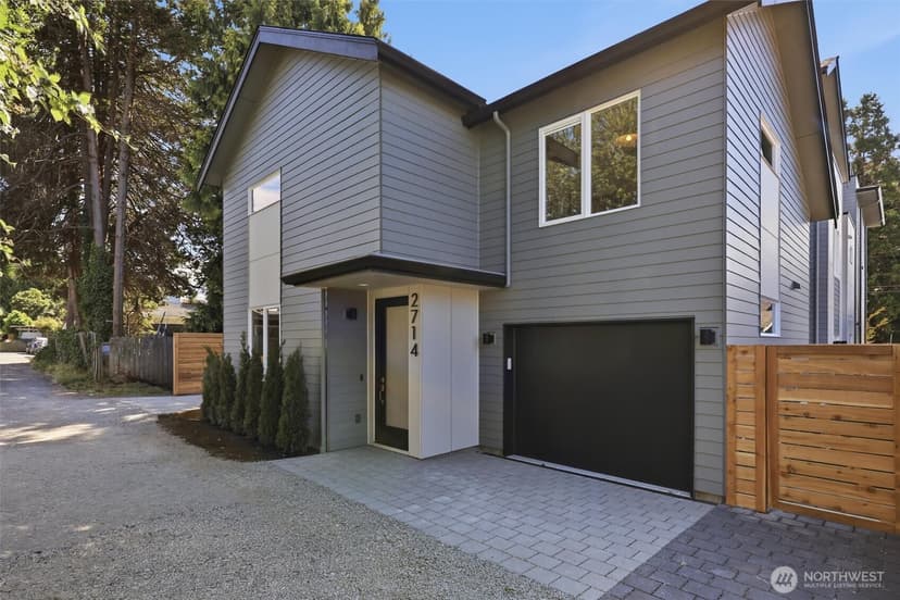 Property photo for 2714 58th Avenue SW, Seattle photo 2