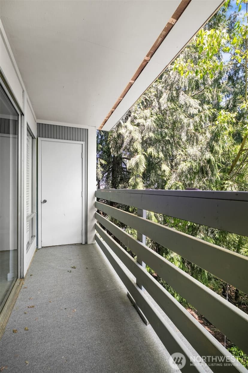 Property photo for 10459 Des Moines Memorial Dr S #303, Seattle photo 12