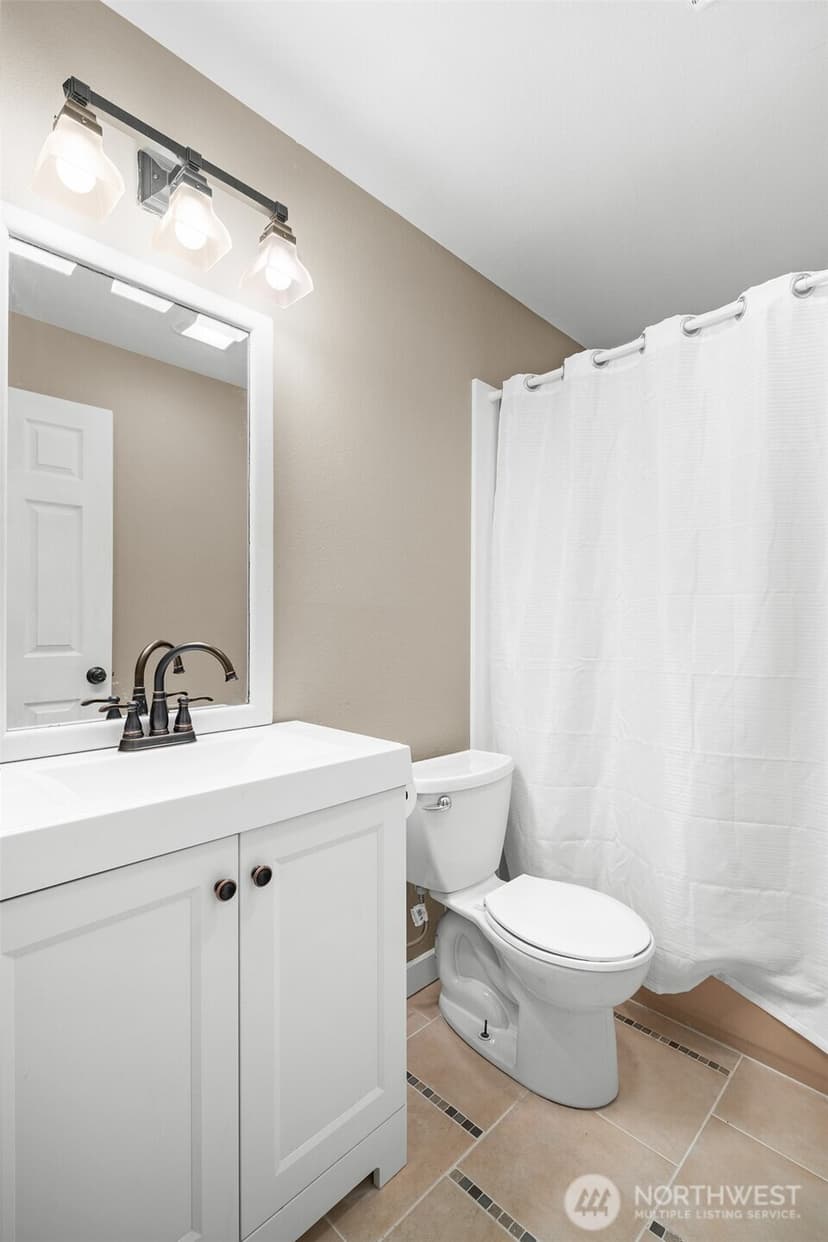 Property photo for 10459 Des Moines Memorial Dr S #303, Seattle photo 8