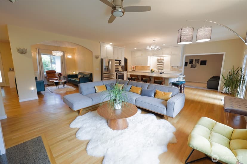 Property photo for 18709 68th Street E, Bonney Lake photo 10