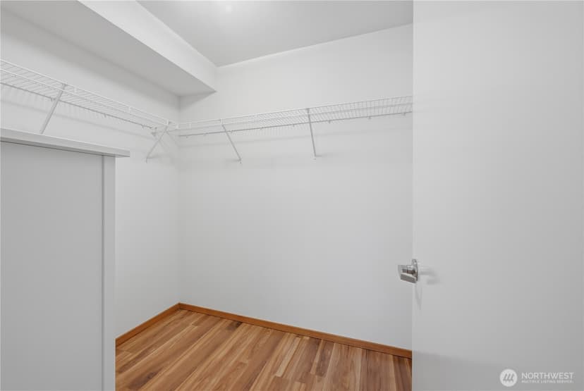 Property photo for 4020 Aurora Avenue N #304, Seattle photo 16
