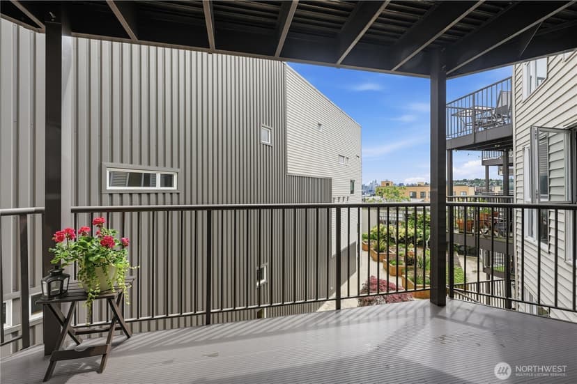 Property photo for 4020 Aurora Avenue N #304, Seattle photo 22