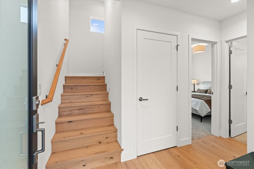 Property photo for 2712 58th Avenue SW, Seattle photo 3