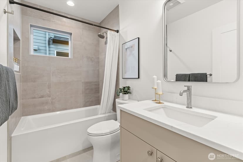 Property photo for 2712 58th Avenue SW, Seattle photo 8