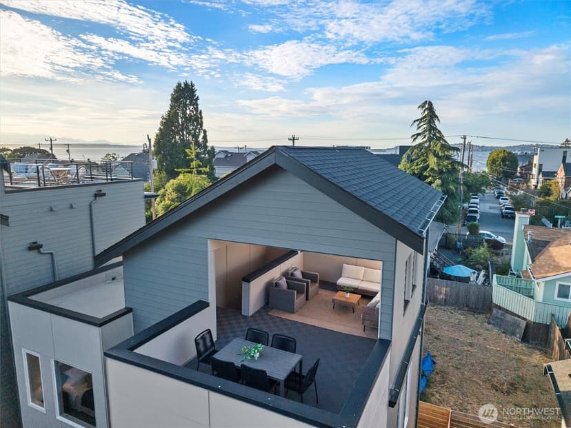 Property photo for 2712 58th Avenue SW, Seattle photo 22