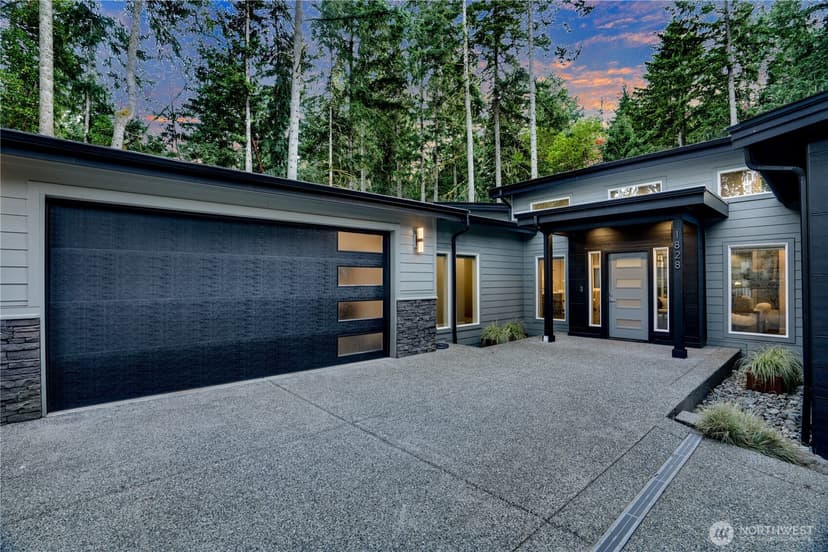 Property photo for 1828 Clorindi Circle NW, Gig Harbor photo 2