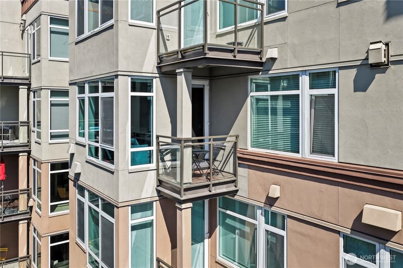 Property photo for 1950 Alaskan Way #422, Seattle photo 38
