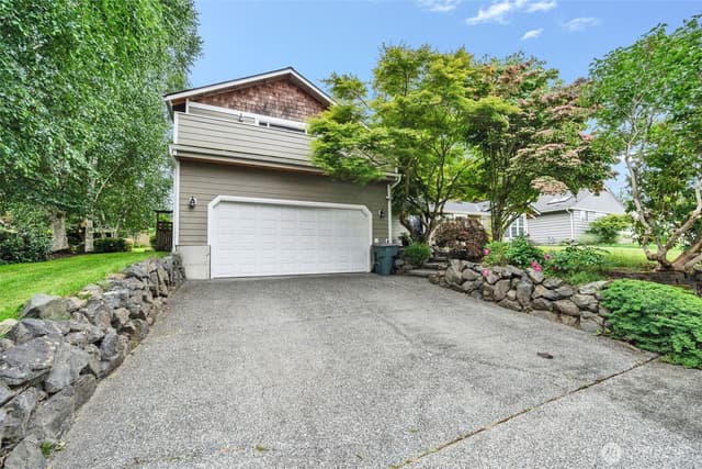 Property photo for 400 Park Place, Everett photo 4
