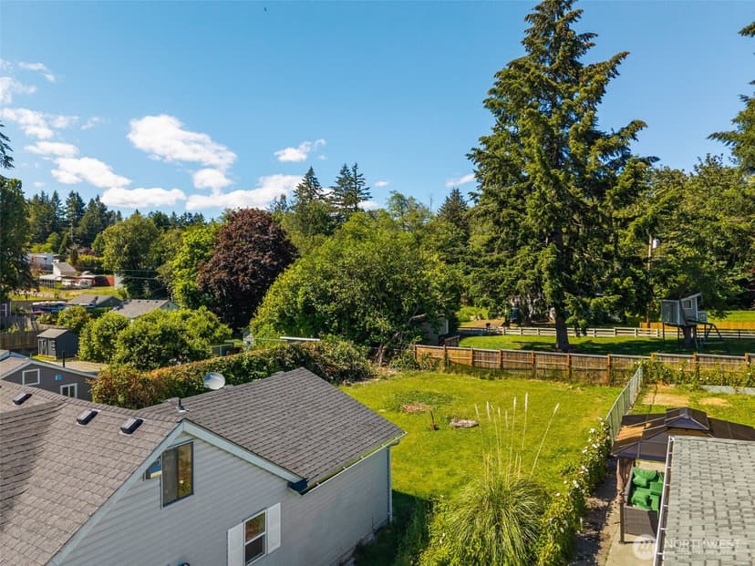 Property photo for 2432 NE Franklin Street, Bremerton photo 18