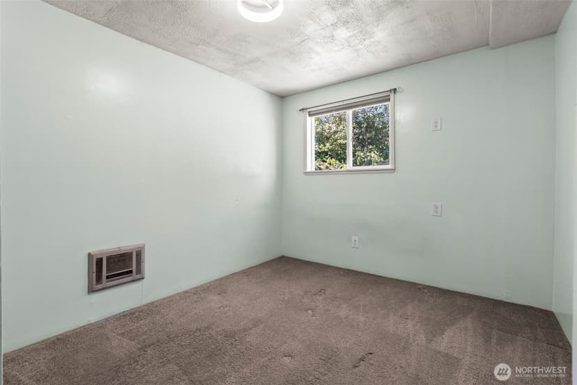 Property photo for 2432 NE Franklin Street, Bremerton photo 10