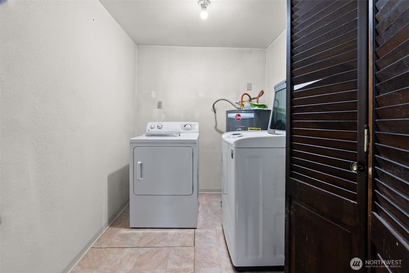 Property photo for 2432 NE Franklin Street, Bremerton photo 14