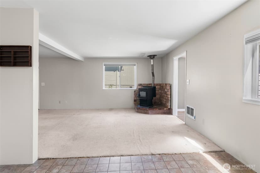 Property photo for 2432 NE Franklin Street, Bremerton photo 4