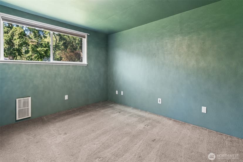 Property photo for 2432 NE Franklin Street, Bremerton photo 13