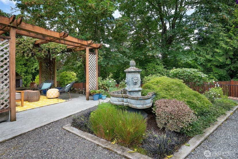 Property photo for 8128 NE 158th Place, Kenmore photo 37