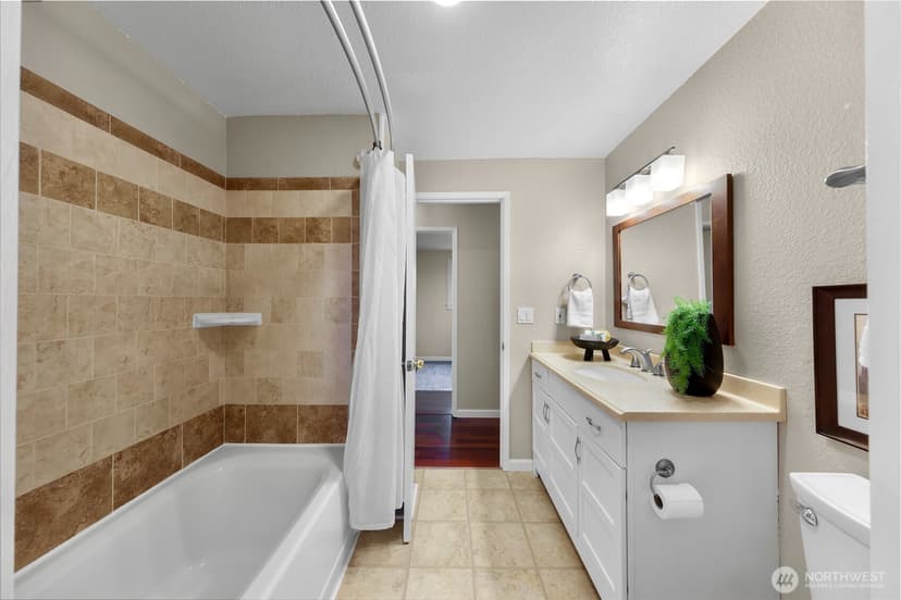 Property photo for 11126 159th Avenue NE, Redmond photo 21