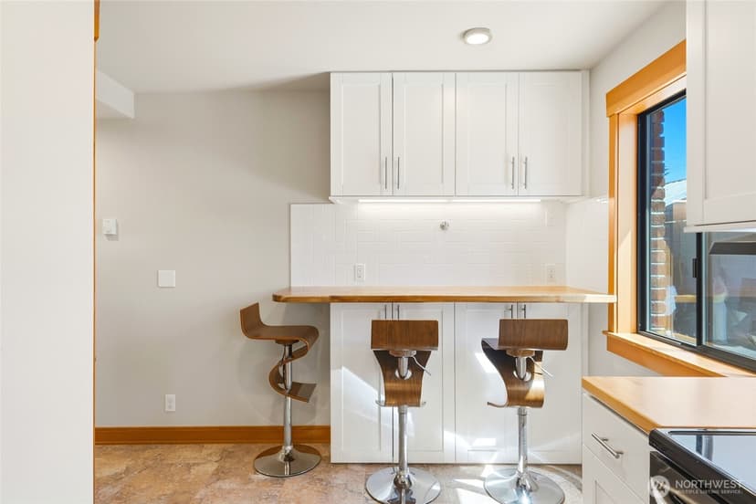 Property photo for 423 106th Place SW, Everett photo 13