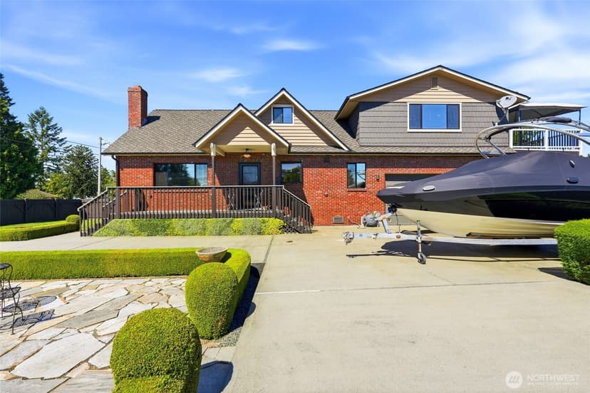Property photo for 423 106th Place SW, Everett photo 4