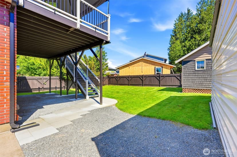 Property photo for 423 106th Place SW, Everett photo 31