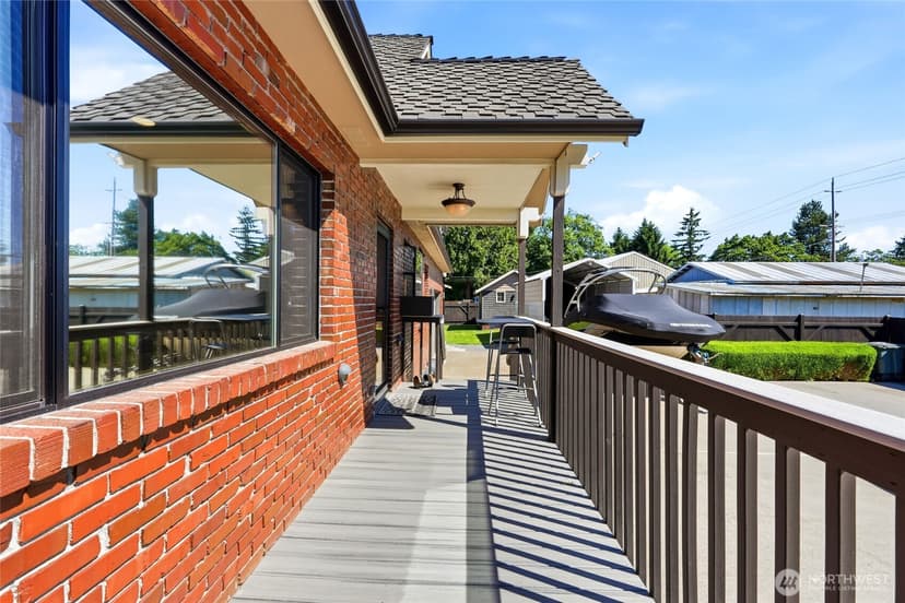 Property photo for 423 106th Place SW, Everett photo 7