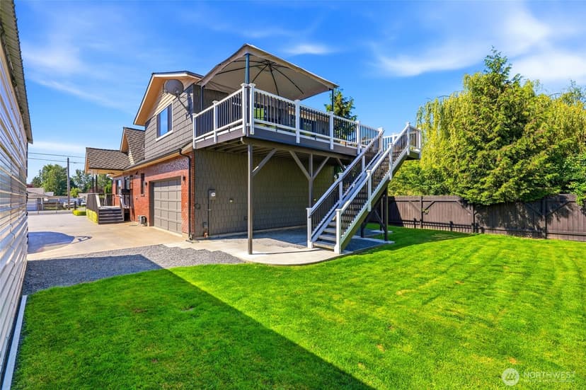 Property photo for 423 106th Place SW, Everett photo 32