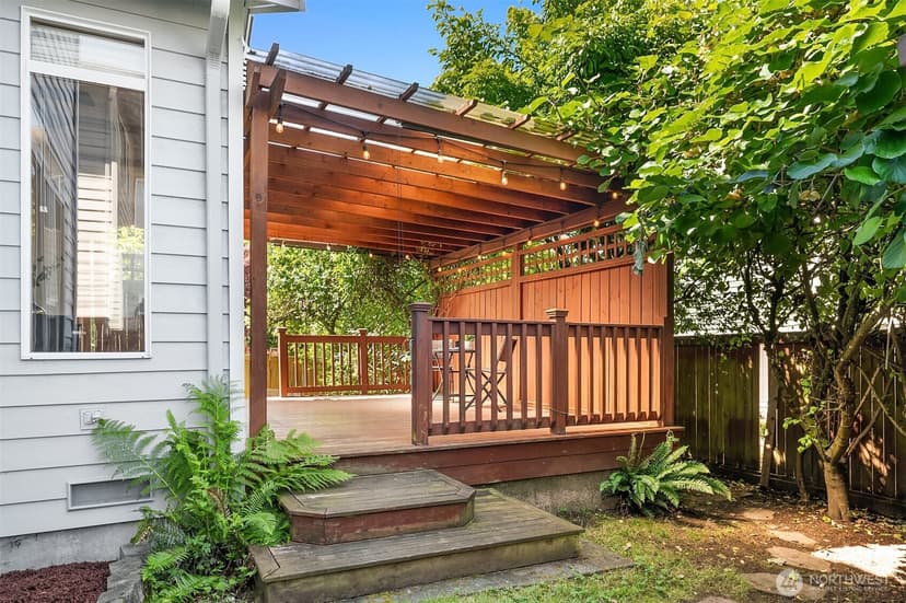 Property photo for 18430 11th Drive SE, Bothell photo 4
