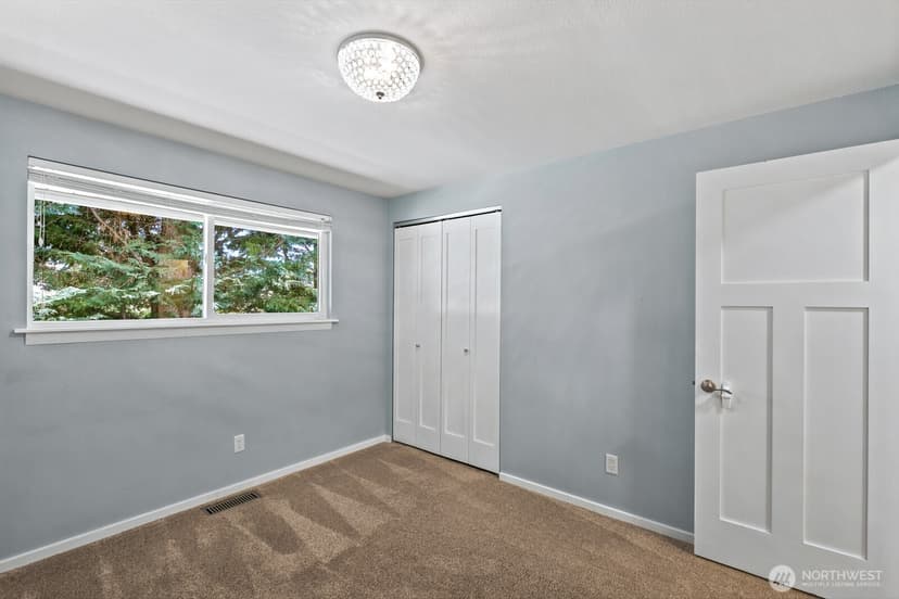 Property photo for 13019 29th Avenue SE, Everett photo 31