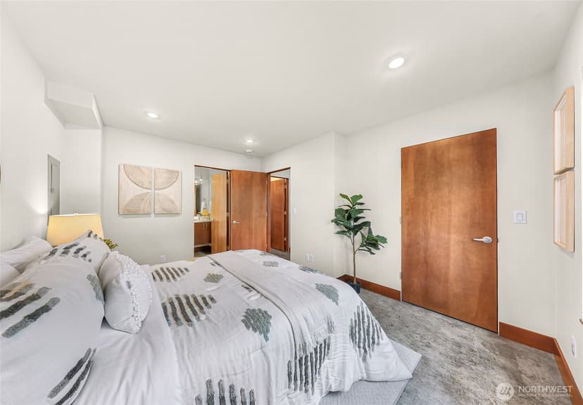 Property photo for 2645 NW 63rd Street, Seattle photo 4