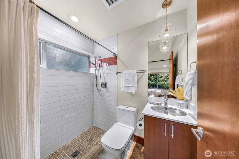 Property photo for 2645 NW 63rd Street, Seattle photo 5