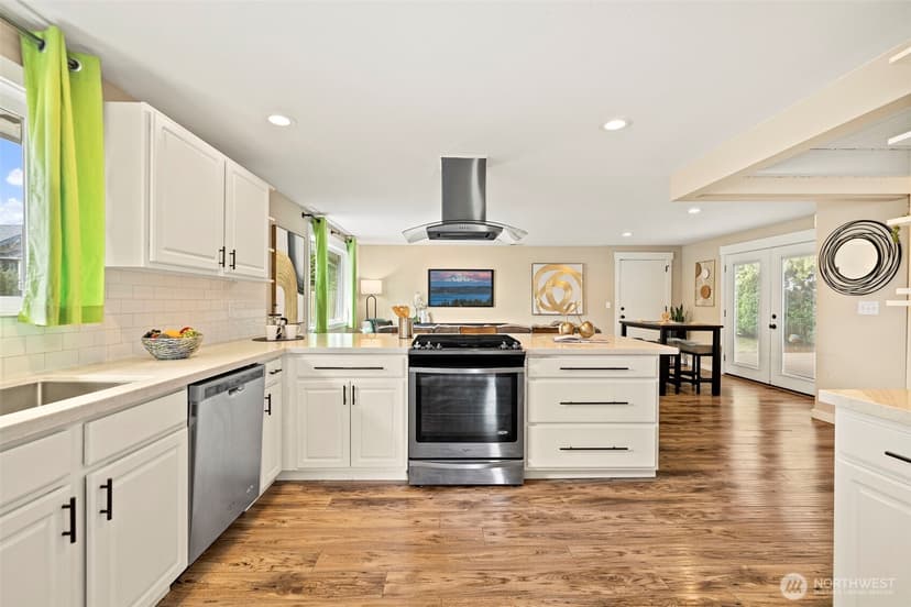 Property photo for 1206 SW Myrtle Street, Seattle photo 8