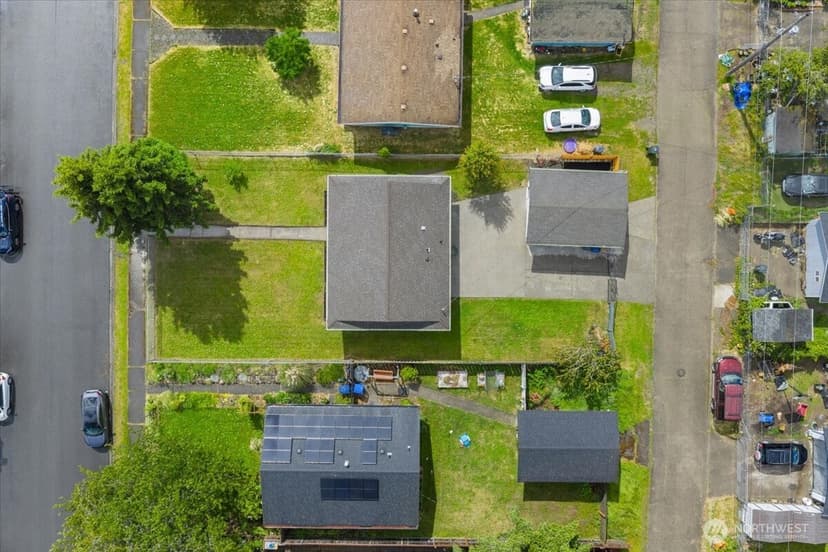 Property photo for 1113 E 61st Street, Tacoma photo 2