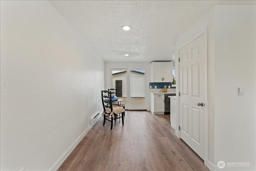 Property photo for 1113 E 61st Street, Tacoma photo 5