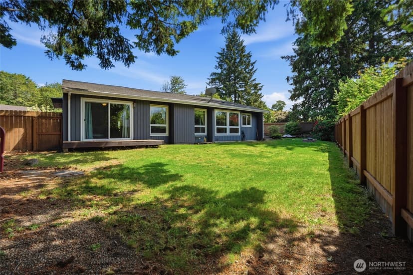 Property photo for 2440 Lincoln Avenue SE, Port Orchard photo 32