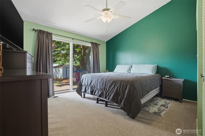 Property photo for 2440 Lincoln Avenue SE, Port Orchard photo 24
