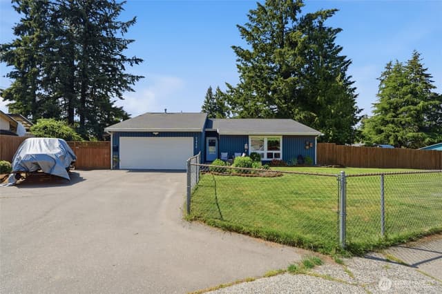 Property photo for 2440 Lincoln Avenue SE, Port Orchard photo 2