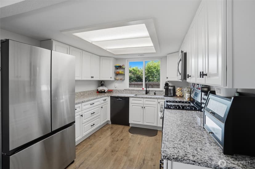 Property photo for 2440 Lincoln Avenue SE, Port Orchard photo 19