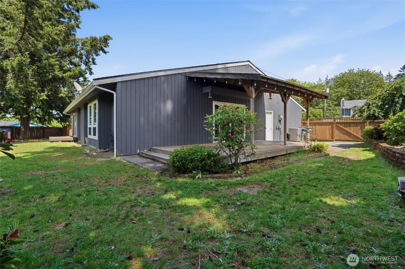 Property photo for 2440 Lincoln Avenue SE, Port Orchard photo 34